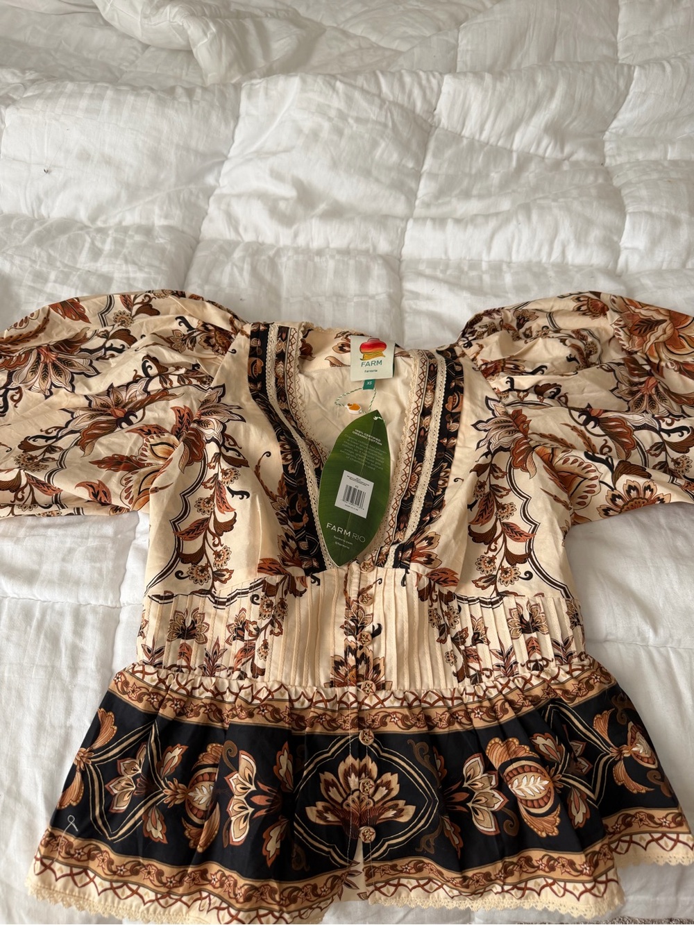FARM Rio Sand Majestic Garden Lace Puff Sleeve Blouse